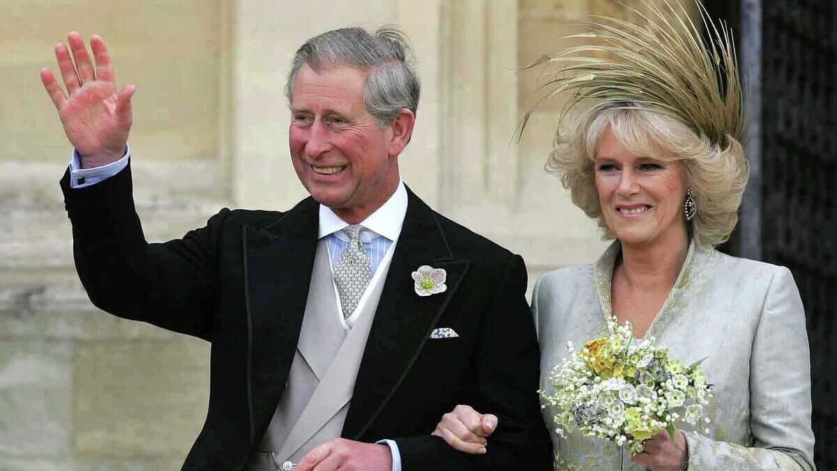    Принц Чарльз и герцогиня Корнуоллская Камилла Паркер-Боулз© AP Photo / Toby Melville, Pool