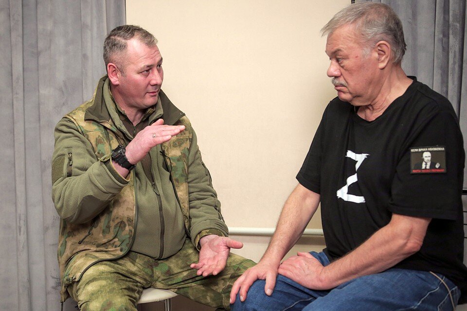     Экс-мэр Читы Александр Сапожников и Александр Гамов Андрей МИНАЕВ