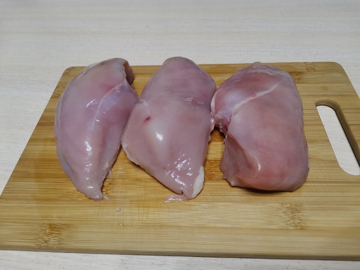 У меня 3 кусочка по 170-200 гр.