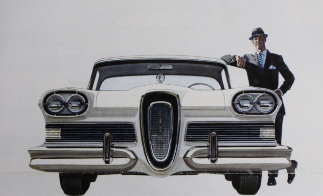 Самой примечательной внешней особенностью «Edsel» была решетка радиатора. В отличие от широкой горизонтальной решетки остальных американских легковых автомобилей, решетка «Edsel» была узкой и вертикально расположенной. Сделанная из хромированной стали, она напоминала яйцо, вертикально стоящее в середине передней части корпуса. Решетку украшала идущая сверху вниз надпись EDSEL, выполненная из алюминия. Такая форма радиатора типична для американских автомобилей, выпускавшихся в середине столетия, и для многих европейских марок. Но беда в том, что у старых американских и европейских моделей сами машины были высокими и узкими - то есть весь корпус по бокам практически не выступал за границы радиатора, - а у «Edsel» передний конец был широким и низким, таким же, как у его американских конкурентов. Следовательно, по обе стороны решетки оставалось большое пространство, которое надо было чем-то заполнить, и оно было заполнено двумя панелями с заурядными хромированными решетками.