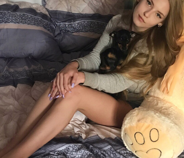 Oksana Neveselaya: Юная училка покорила Instagram.