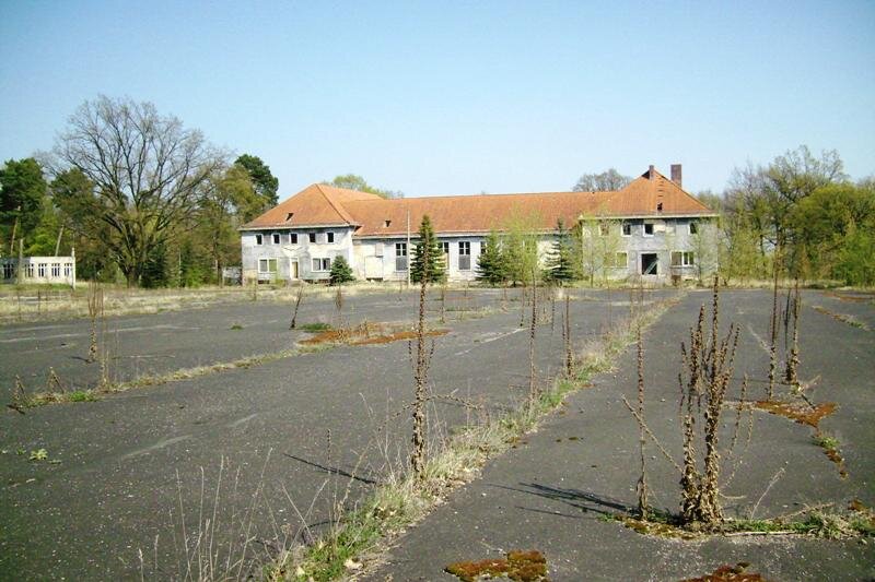 Фотографии гсвг. Германия Вюнсдорф 1 городок. Город Альтенграбов Германия. Дальгов военный городок Германия. Олимпишесдорф Германия военный городок.