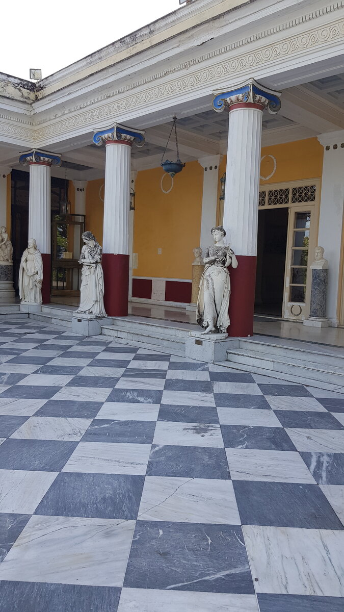 Скульптуры