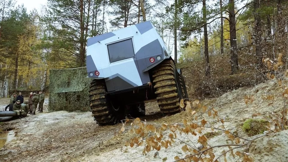 Крупноват, но компактен