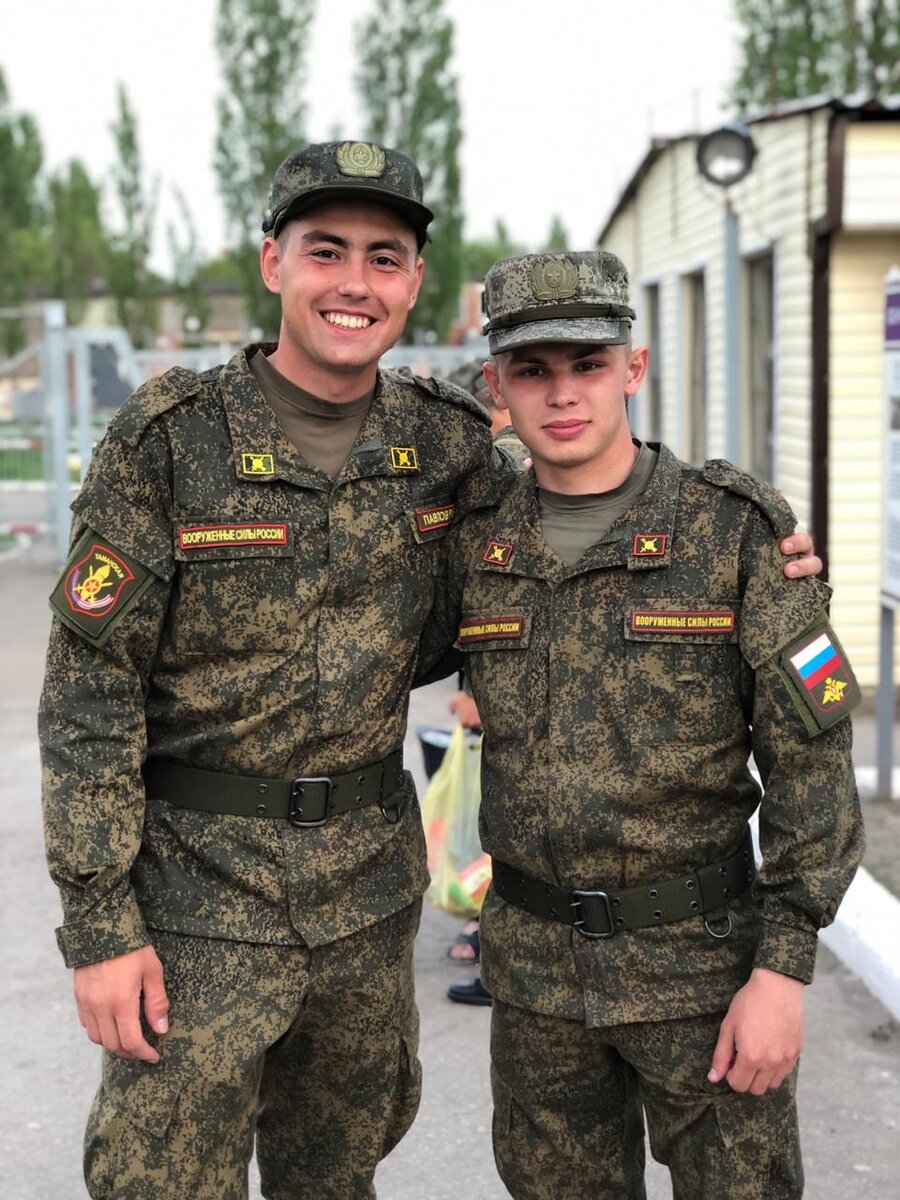 Я(слева) и мой боевой товарищ💪🏼