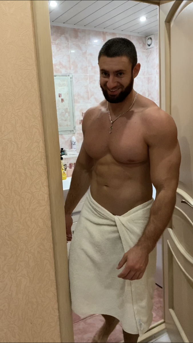 Утренний контрастный душ для разгона метаболизма. 