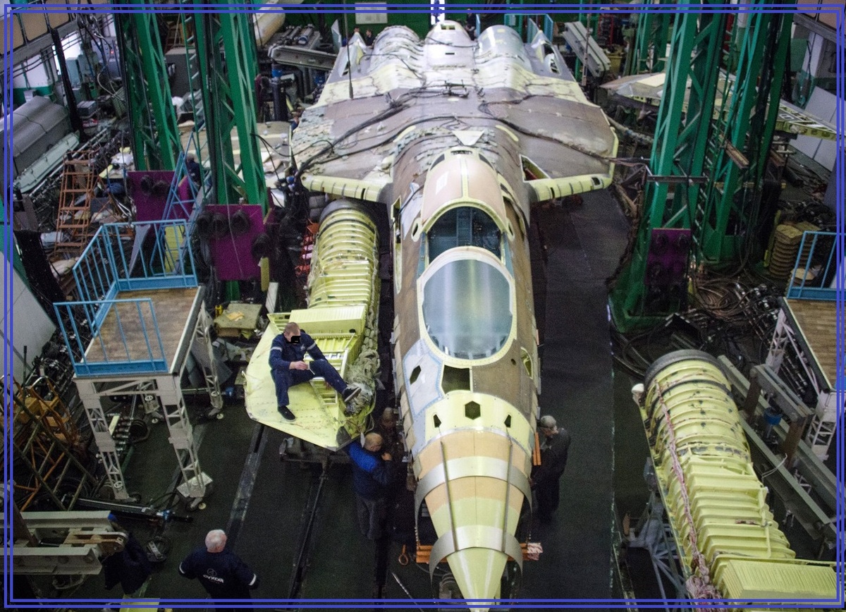 Перспективный российский многофункциональный истребитель пятого поколения, разрабатываемый ОКБ имени П. О. Сухого в рамках проекта «ПАК ФА»; до августа 2017 года самолёт был известен под заводским индексом Т-50.