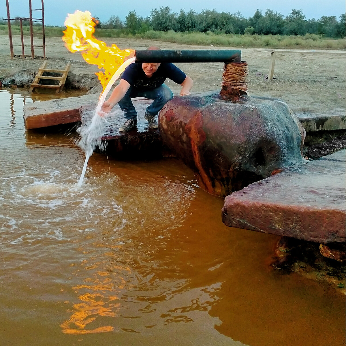 Вода горит. Горящая река. Горящая вода в Азербайджане. Горячая вода в Азербайджане.