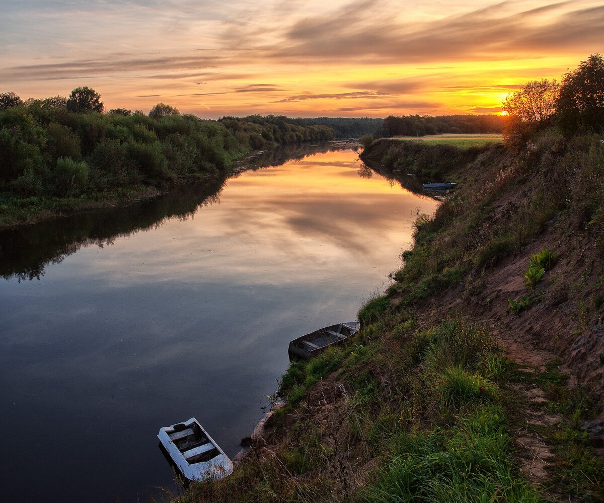 Закат на реке Быстрица.