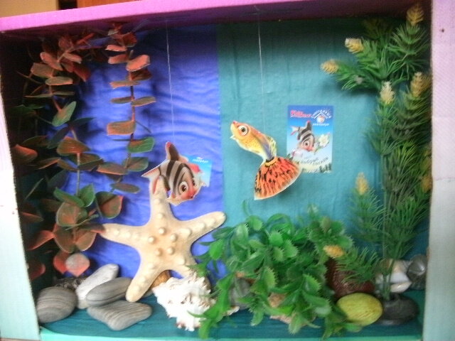 Рыбки под водой.