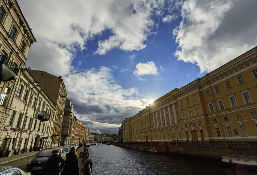 Как снимает новый Huawei Mate 40 Pro за 1200 евро? В объективе Петербург1