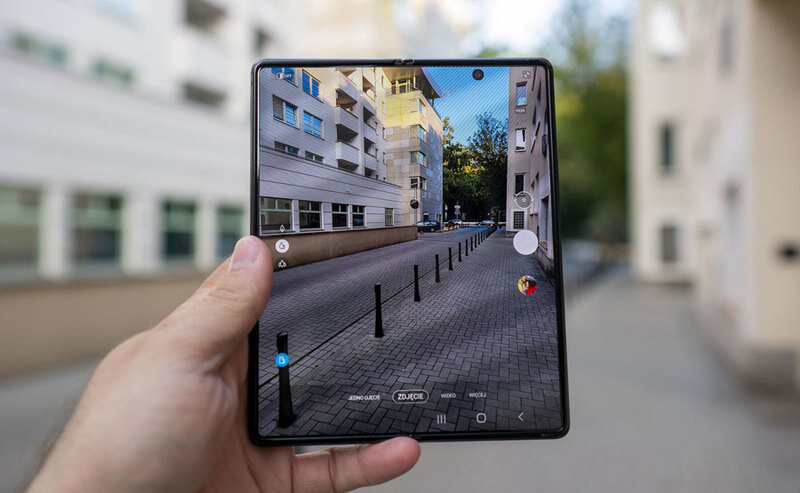 сматфон Galaxy Z Fold 2