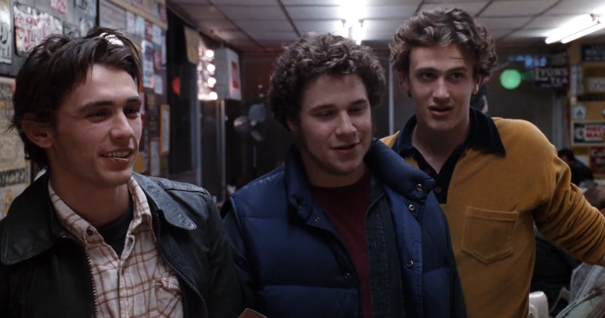 Крайний слева - красавчик, хулиган Джеймс Франко 