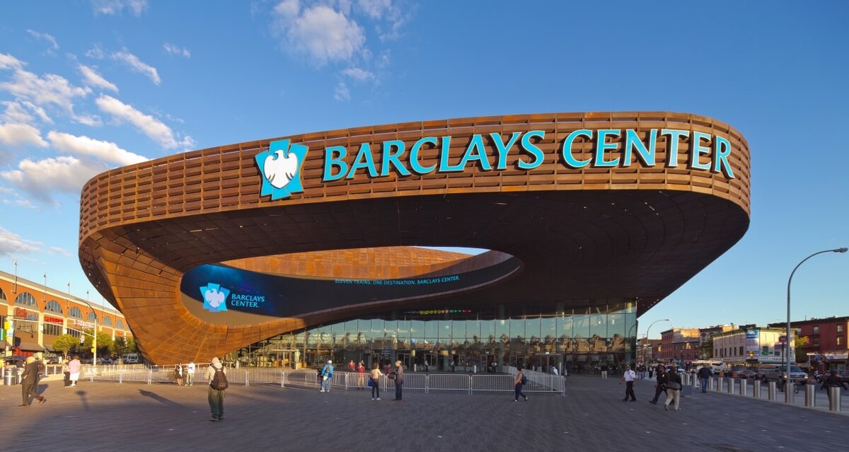 «Барклайс-центр» (англ. «Barclays Center») — спортивная арена, расположенная в Бруклине (Нью-Йорк), США.