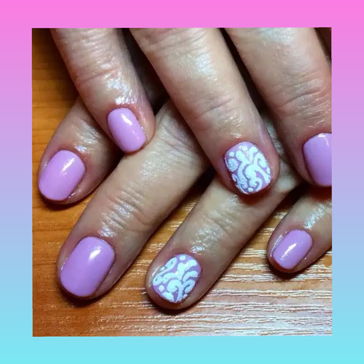 Примерно вот так блестят руки после масла для кутикулы