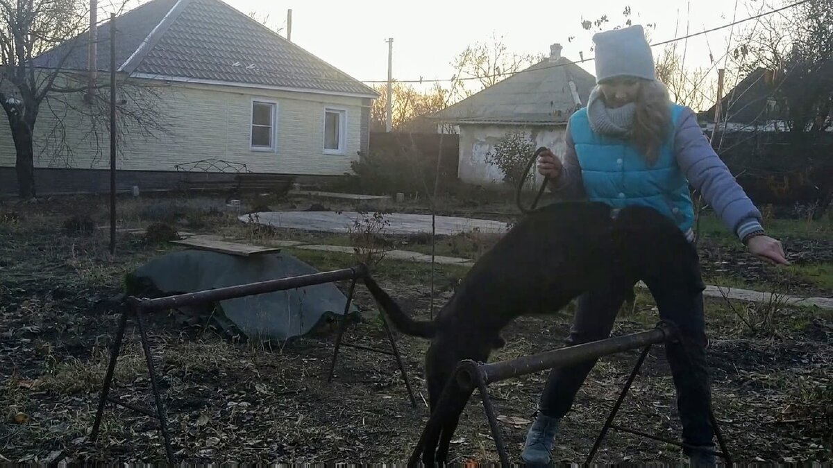 Отрабатываем команду «барьер». Фото автора.