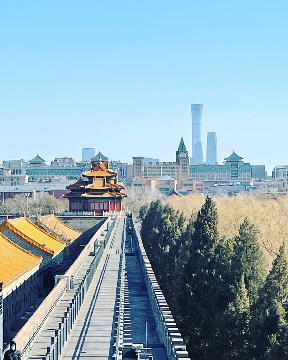 Пекин. Место для строительства Запретного города было вычислено древними астрономами Поднебесной как центр Земного шара.  Фото by @xuzhen992003 
https://www.instagram.com/p/CKlwggjlF6q/ 