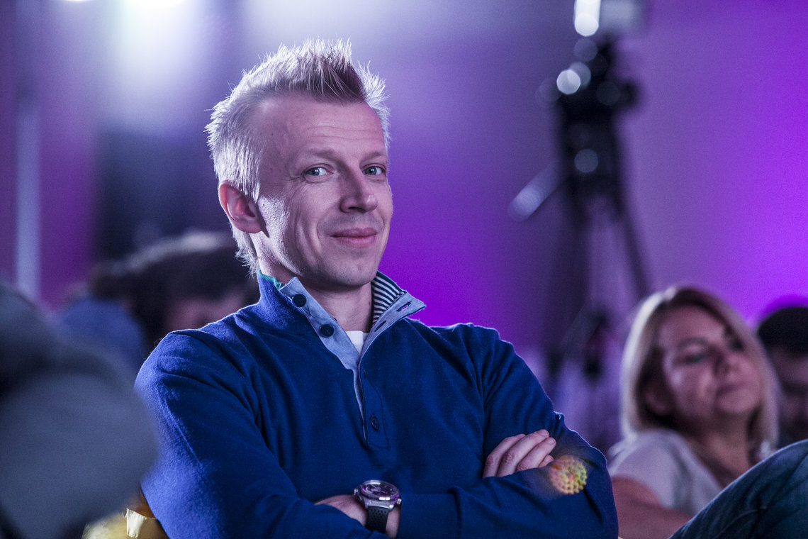 Антон Комолов. Источник фото: events.vedomosti.ru