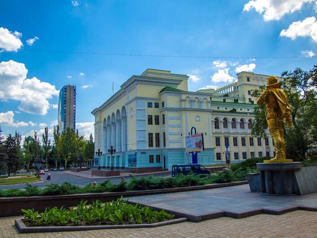 Театры донецка