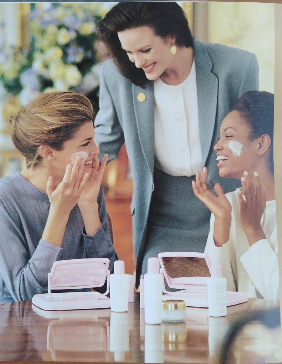 Легендарное рекламное фото из годового отчёта компании "Mary Kay" для акционеров из моей личной коллекции 
