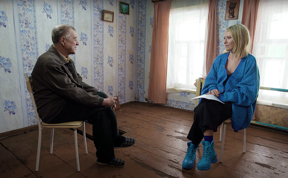 Я отказался при написании сценария «подсматривать» в реальное дело. Отказался, в том числе, по моральным соображениям. Интересно, возникали ли у Собчак вопросы морали, когда она шла брать интервью у Мохова?