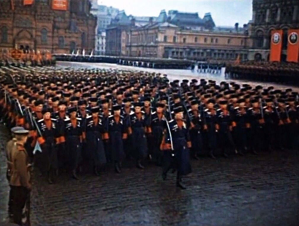 Парад победы 1945 картинки цветные
