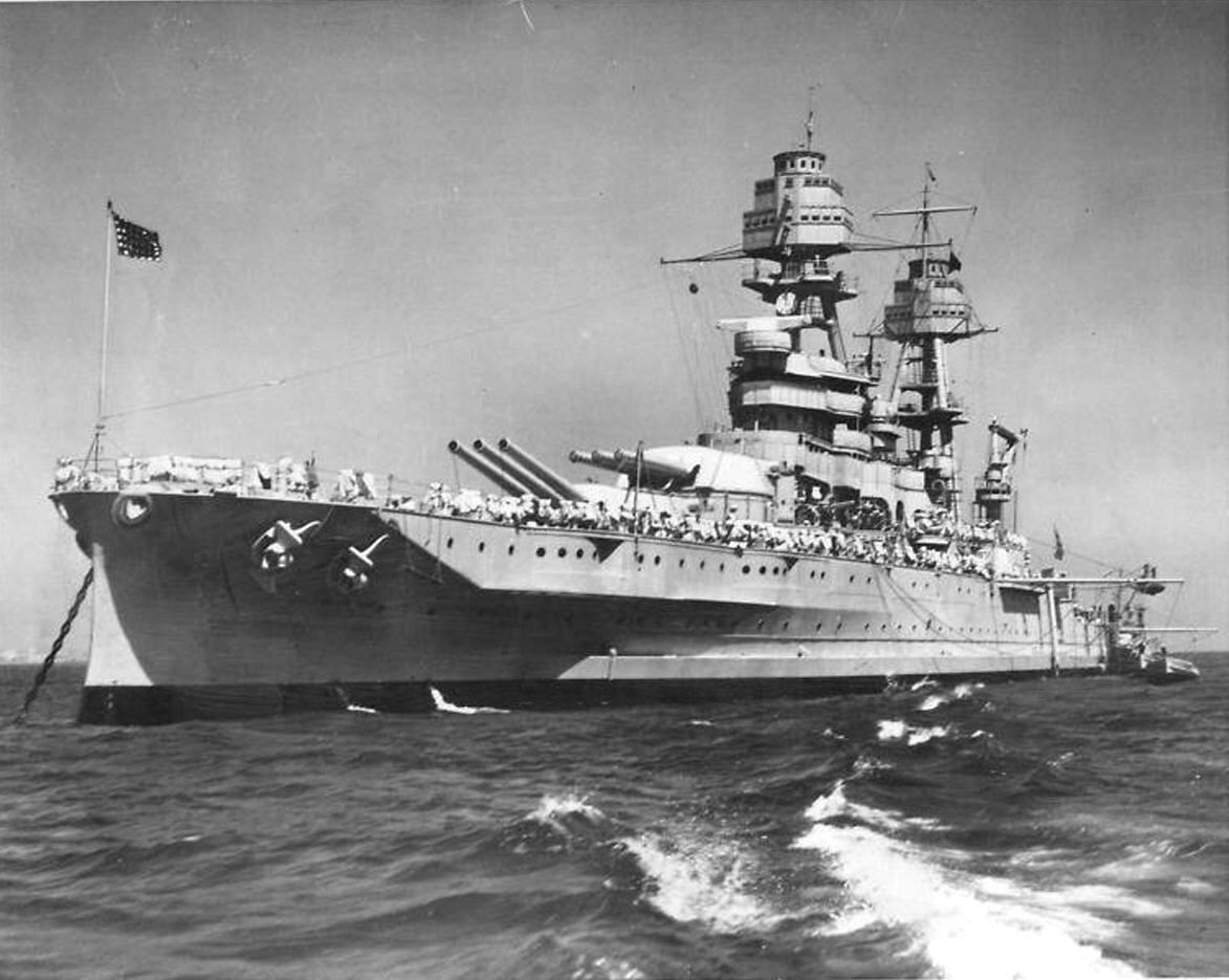 Линкор ВМФ США "Аризона"