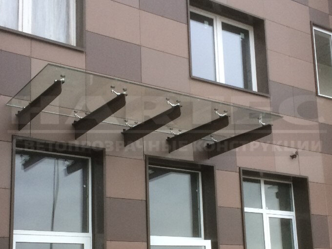 Стеклянный козырек