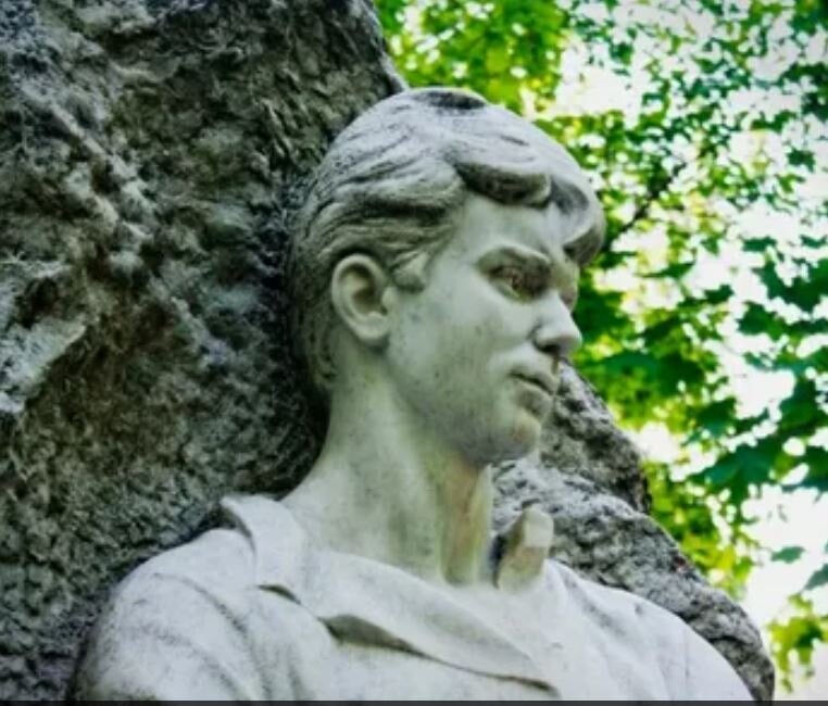 Сергей Есенин