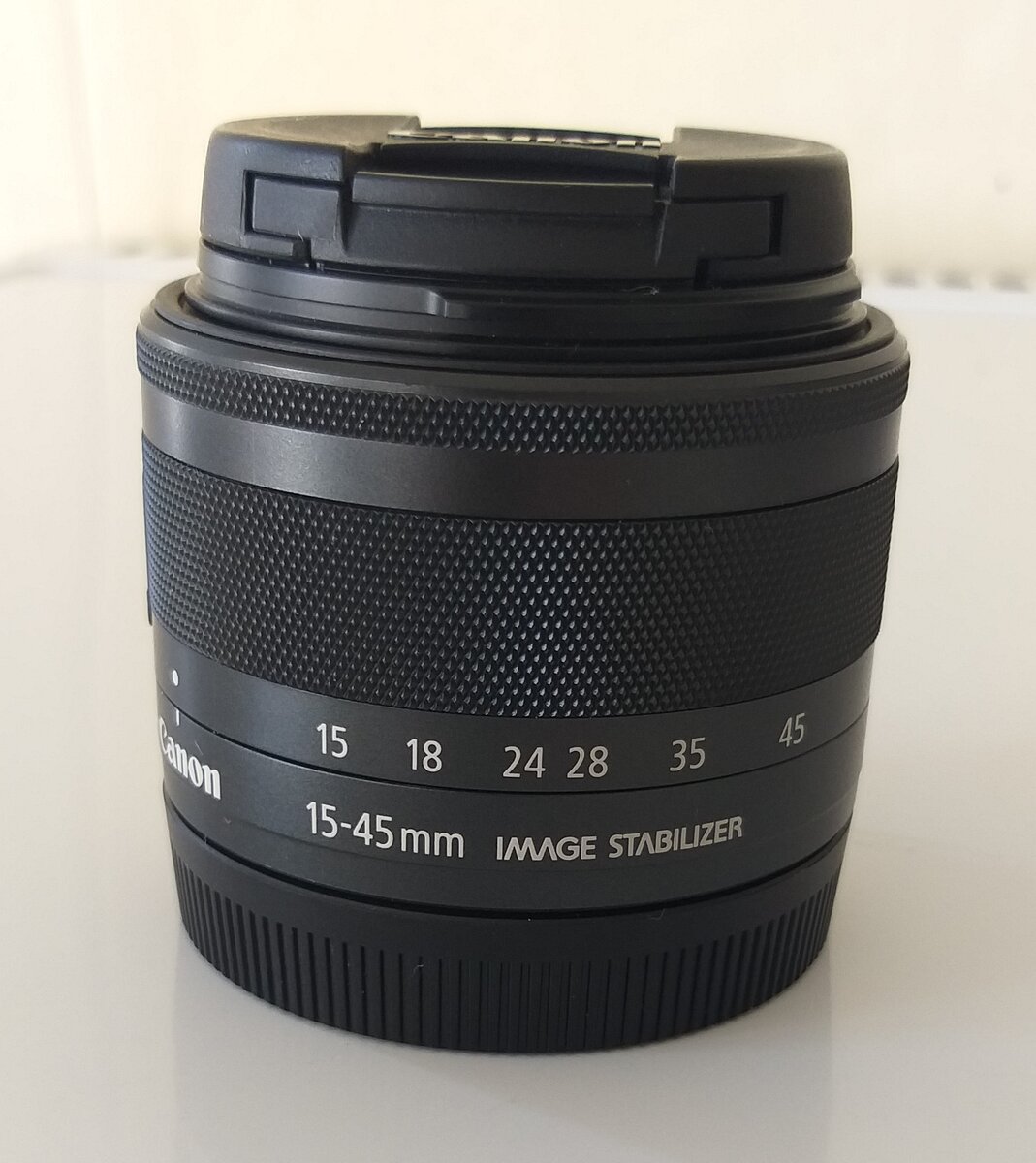 Объектив Canon 15-45мм f3.5-5.6 IS STM - шкала фокусных расстояний
