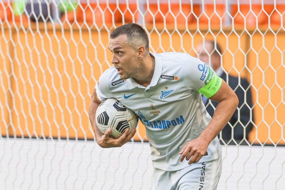 Нападающий «Зенита» Артём Дзюба (fc-zenit.ru)