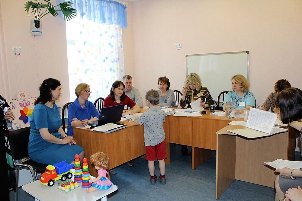 комиссия для детей. медкомиссия в детский. детские комиссии платно. детский медосмотр в садик. психолого-медико-педагогическая комиссия.