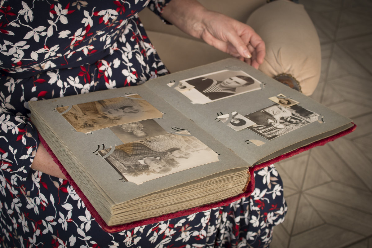 Как жаль, что зачастую от родных людей остаются только фотографии... Фото из открытого доступа