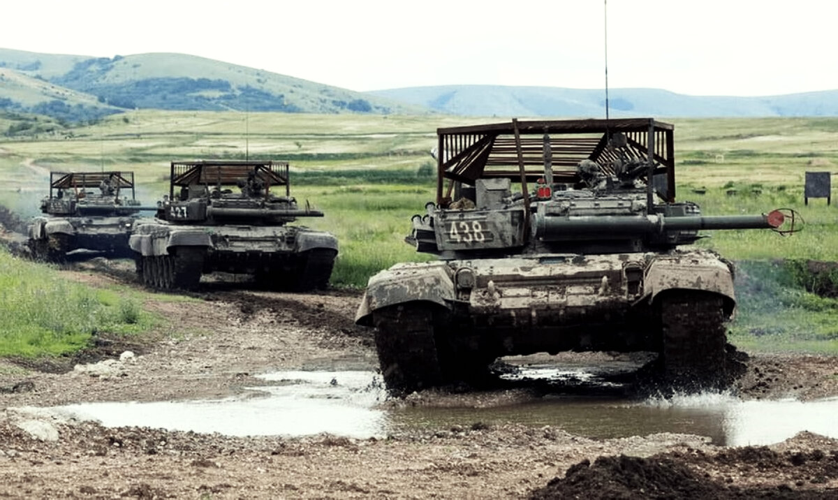 Ход военной. Т 72 С козырьком от Джавелина. Т-72б3 на Донбассе. Защита от Javelin. Javelin против т 90.