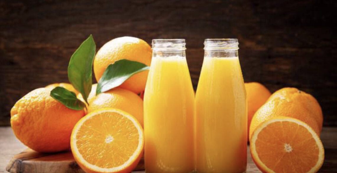 Апельсин сок польза. Фруктовый сок. Апельсиновый марки. Сок апельсиновый j7. Самые вкусные апельсины в какой стране.