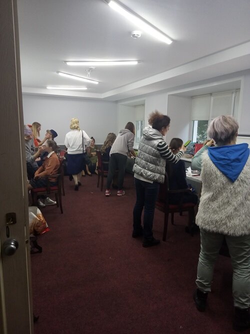 Работа гримеров (фото из личного архива)