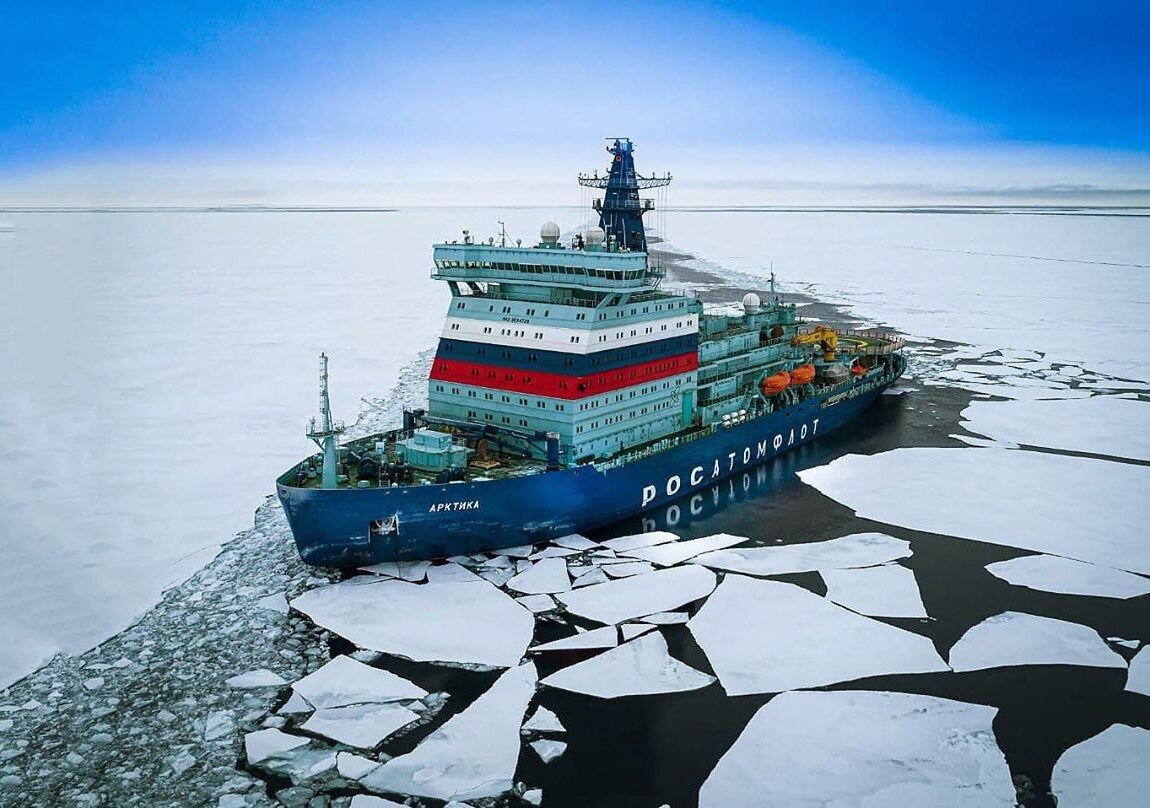 Мощнейший российский ледокол.   фото: картинки  яндекса.