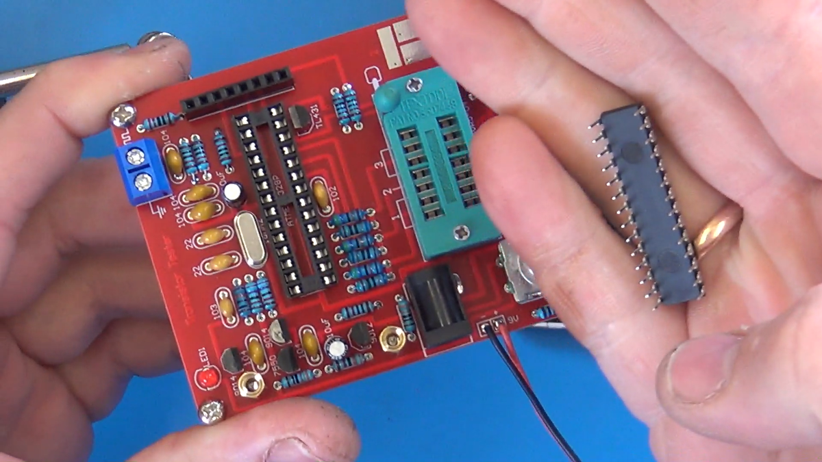 Электронный датчик и тестер компонентов радиодеталей и транзисторов своими руками