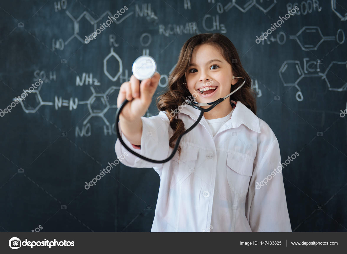 https://st3.depositphotos.com/3261171/14743/i/1600/depositphotos_147433825-stock-photo-girl-enjoying-medicine-lesson.jpg