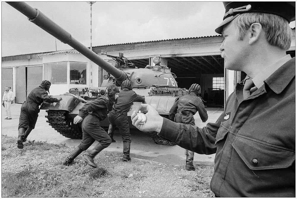 Какой т танкиста. Т-62 ГДР. Т62 в Советской армии. Танк т-62 в ГСВГ. Т 62 армии ГДР.