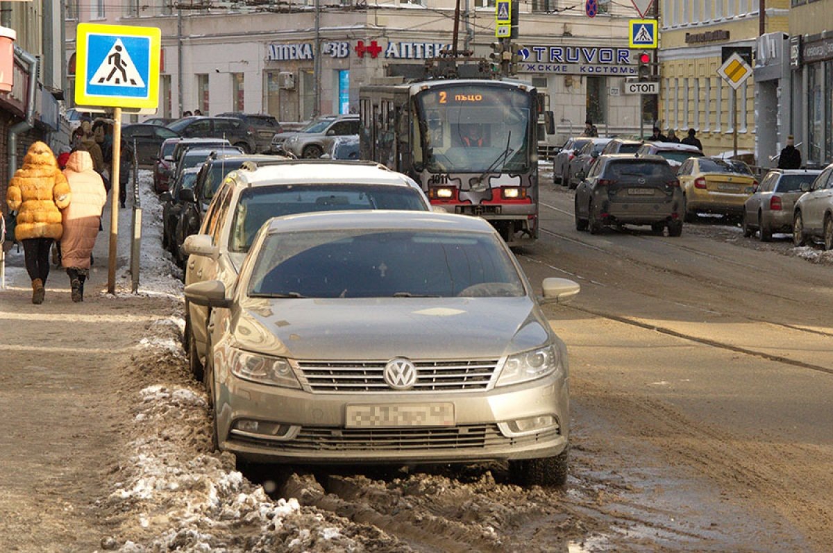    Может, благодаря перехватывающим парковкам и улицы в центре Нижнего станут шире?