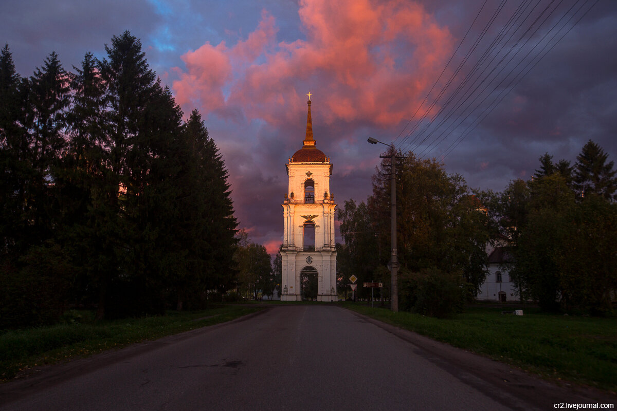 Соборная площадь Каргополь