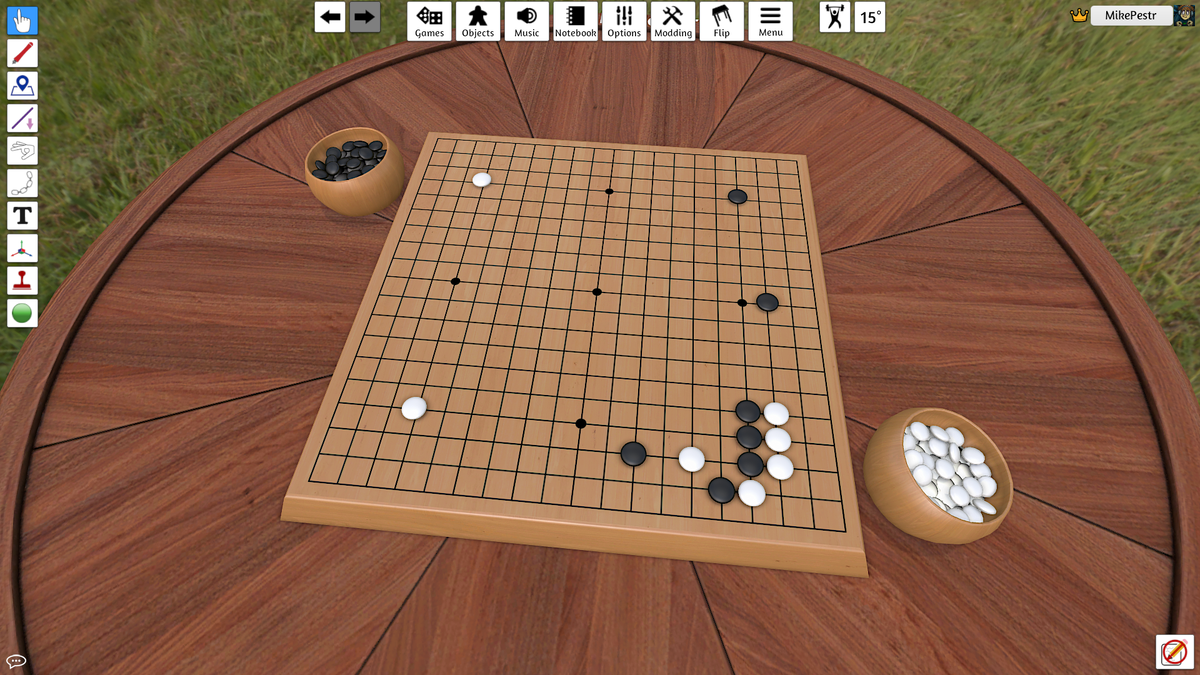 Внешний вид доски для игры Го в приложении Tabletop Simulator.