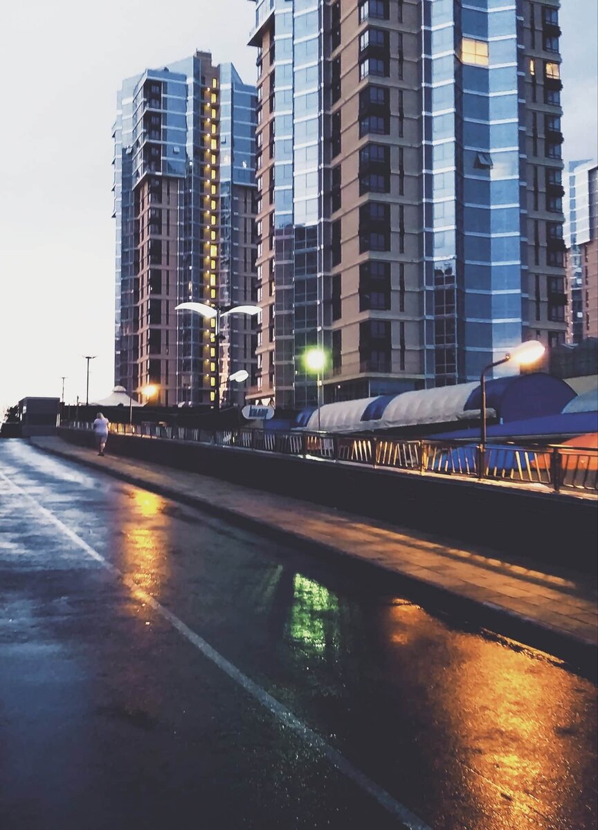 кубанская набережная газпром. переезд в краснодар фото. центр краснодара. стоит жить в краснодаре. стоит жить в краснодаре.