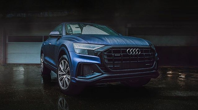 Смена фактуры цвета на AUDI Q8 с глянца на матт