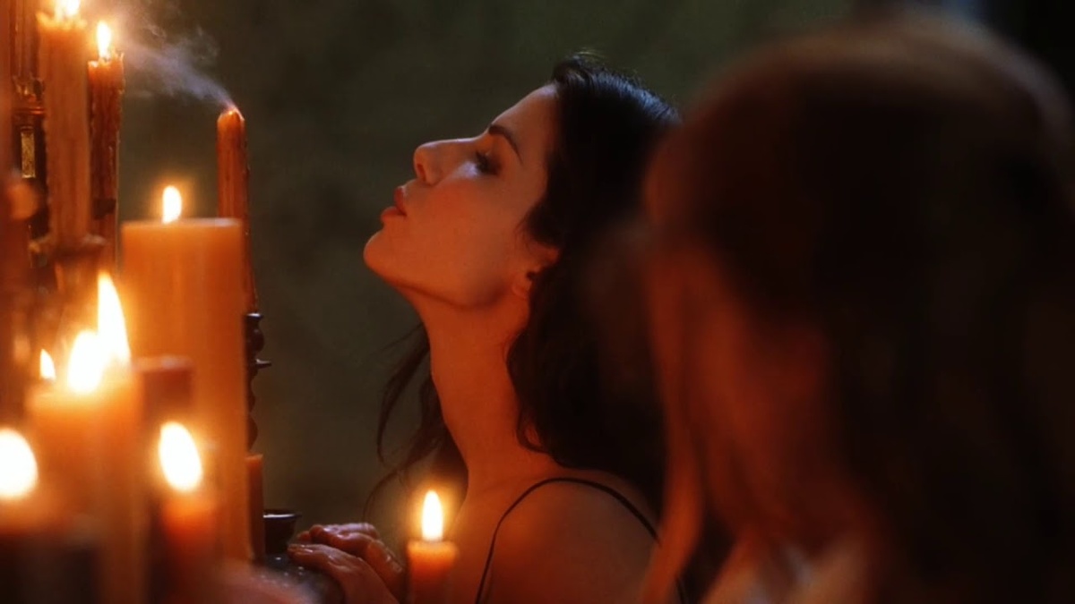 «Практическая магия», кадр из фильма