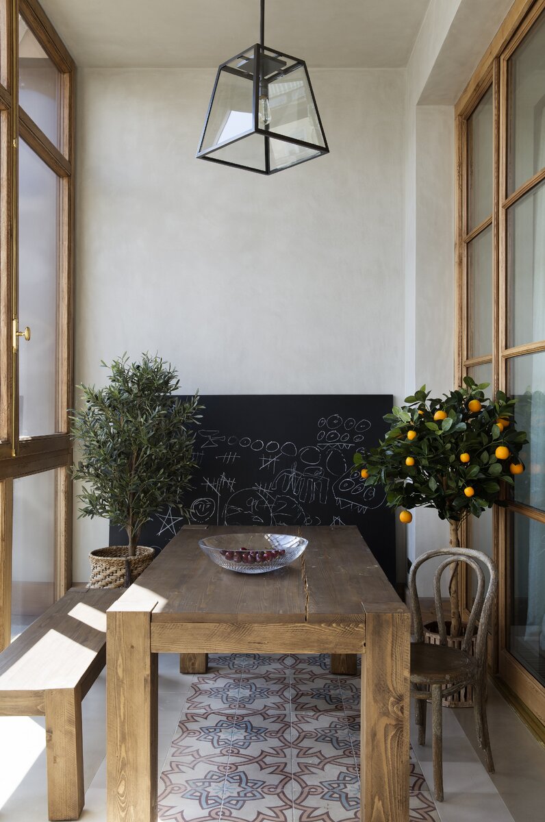 Искусственные мандариновое и оливковое деревья Treez Collection в интерьере.