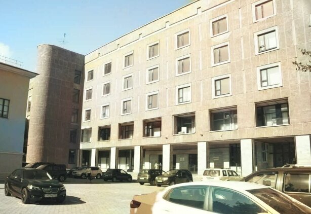 Здание на Большой Монетной ул. 16, где располагался Издательско-полиграфический комплекс «Гангут»