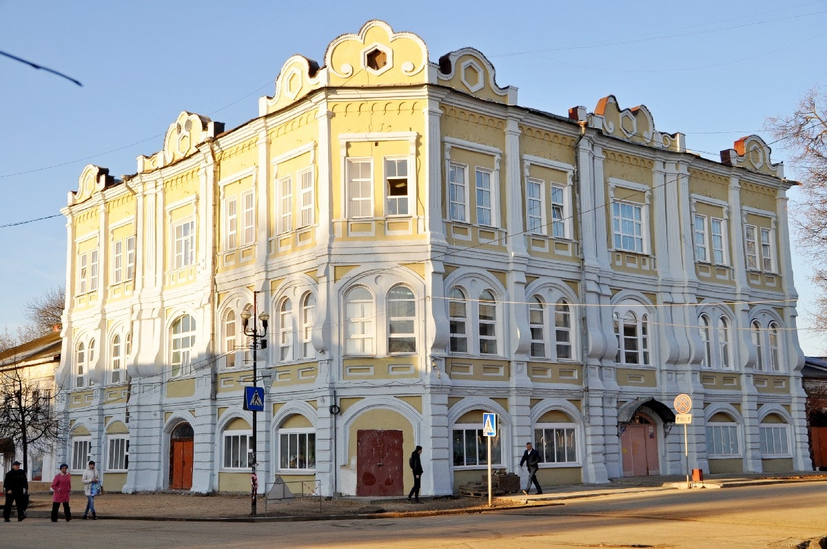 Дом Смирновых