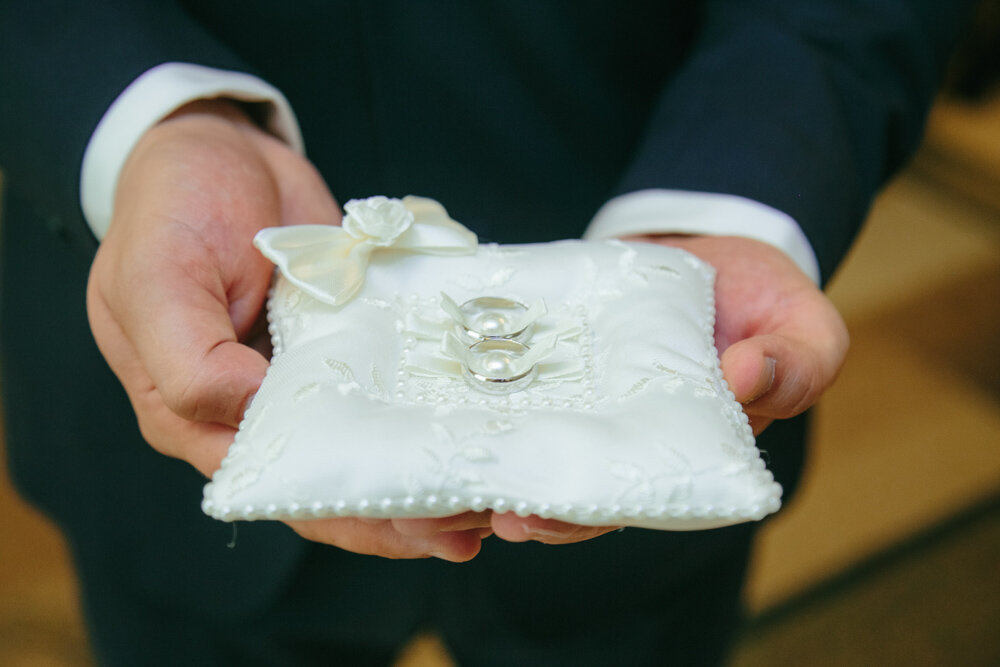 подушечка для свадебных колец (фотограф Анна Павлова)